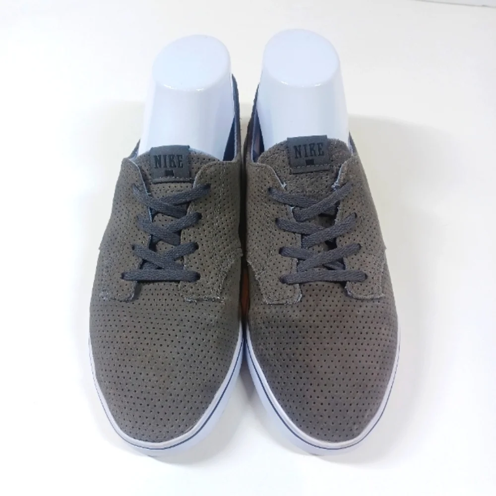 Nike Braata Lite Gray Suede Sneakers Casual Shoes Women's Size 9 Trainers